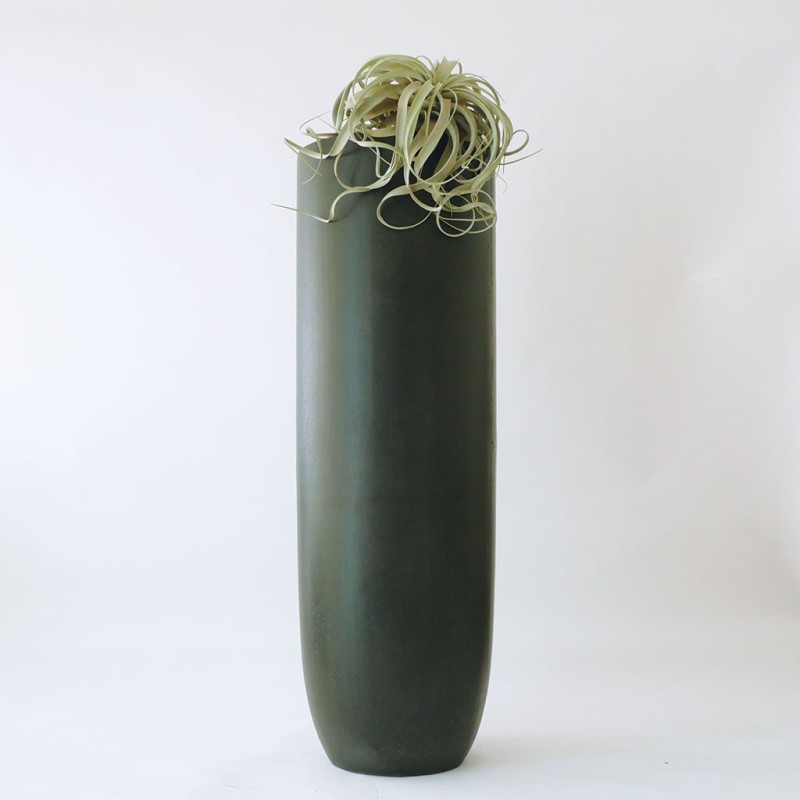 Vaso nero alto svasato - vendita online su In•Vasi