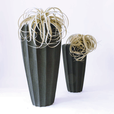 Vaso nero opaco a coste verticali - vendita online su In•Vasi