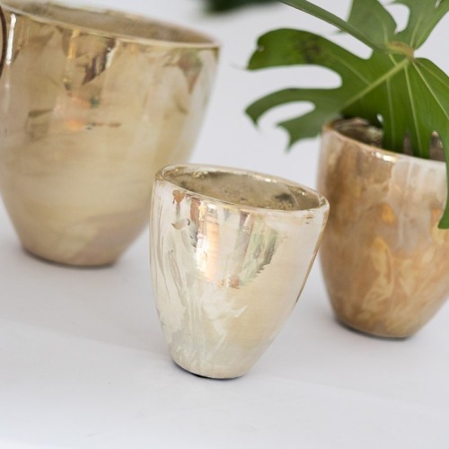 Vaso in ceramica smaltata svasato con ossidi d'argento color perla