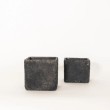 Vaso cubico nero in cemento anticato - vendita online su In-Vasi