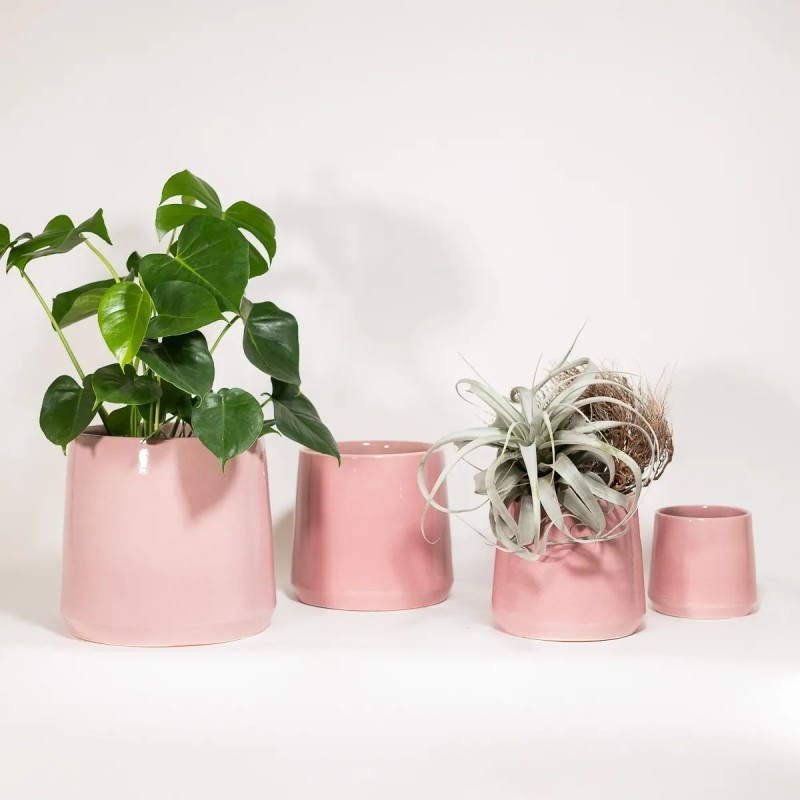 Vaso rosa tondo lucido svasato sulla base - vendita online su In-Vasi Vaso rosa tondo lucido svasato sulla base - vendita online su In-Vasi
