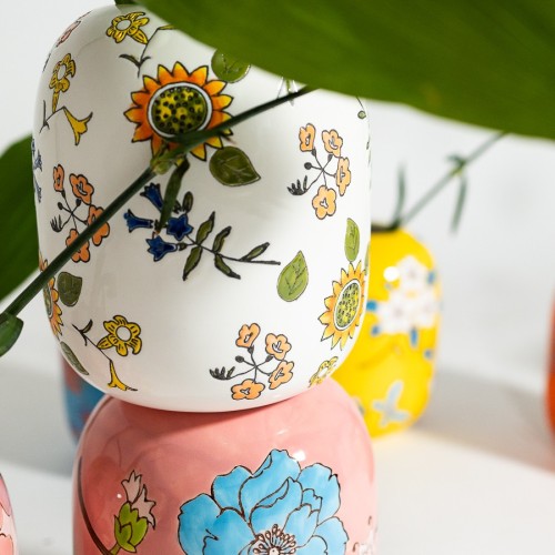 Vaso in porcellana ovale decorato - Scoprilo su invasi.eu