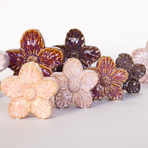 Fiore in ceramica - Scoprilo su invasi.eu